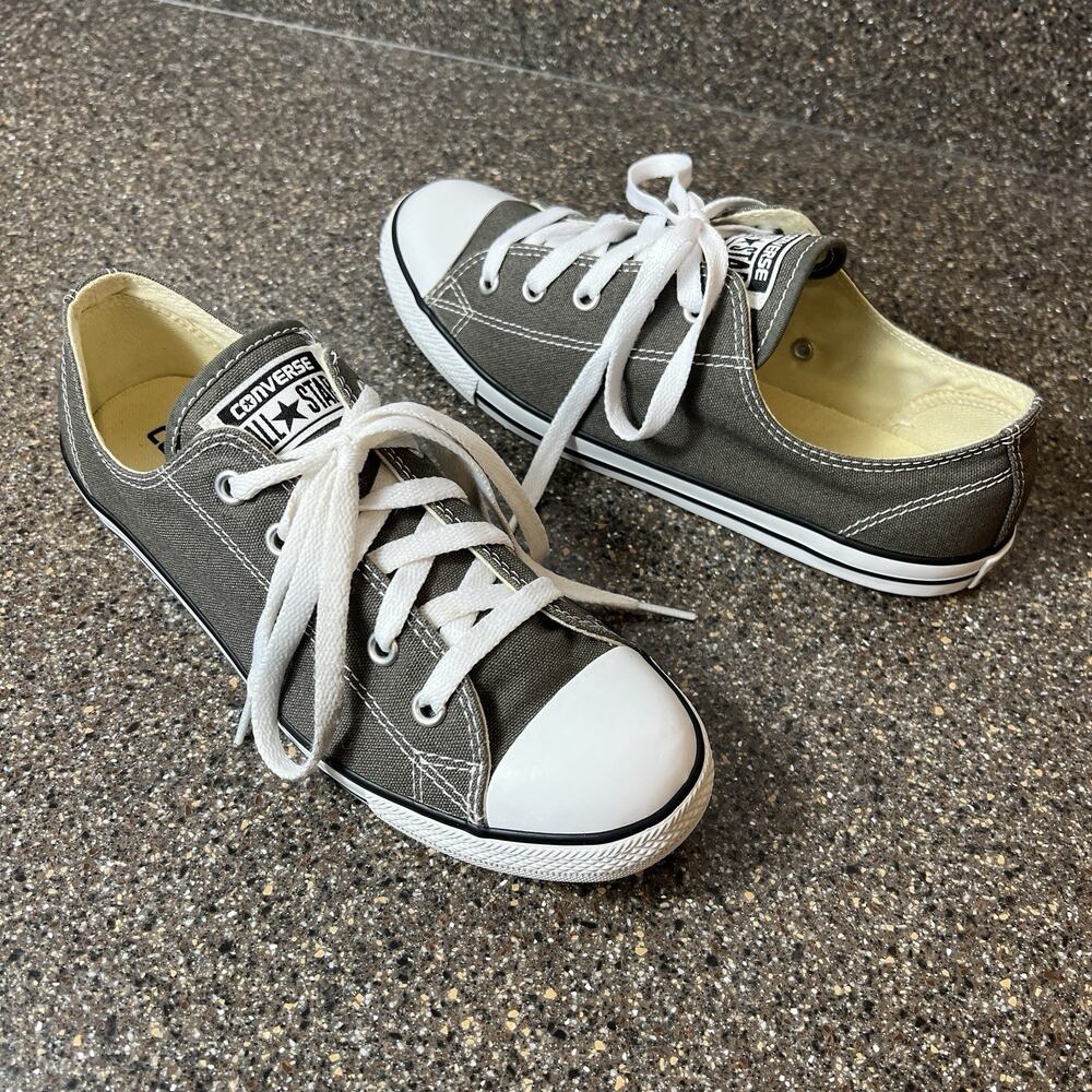 Converse Chuck Taylor All Star Lace Up Low Classic Gray Canvas Shoes Womens Sz 7